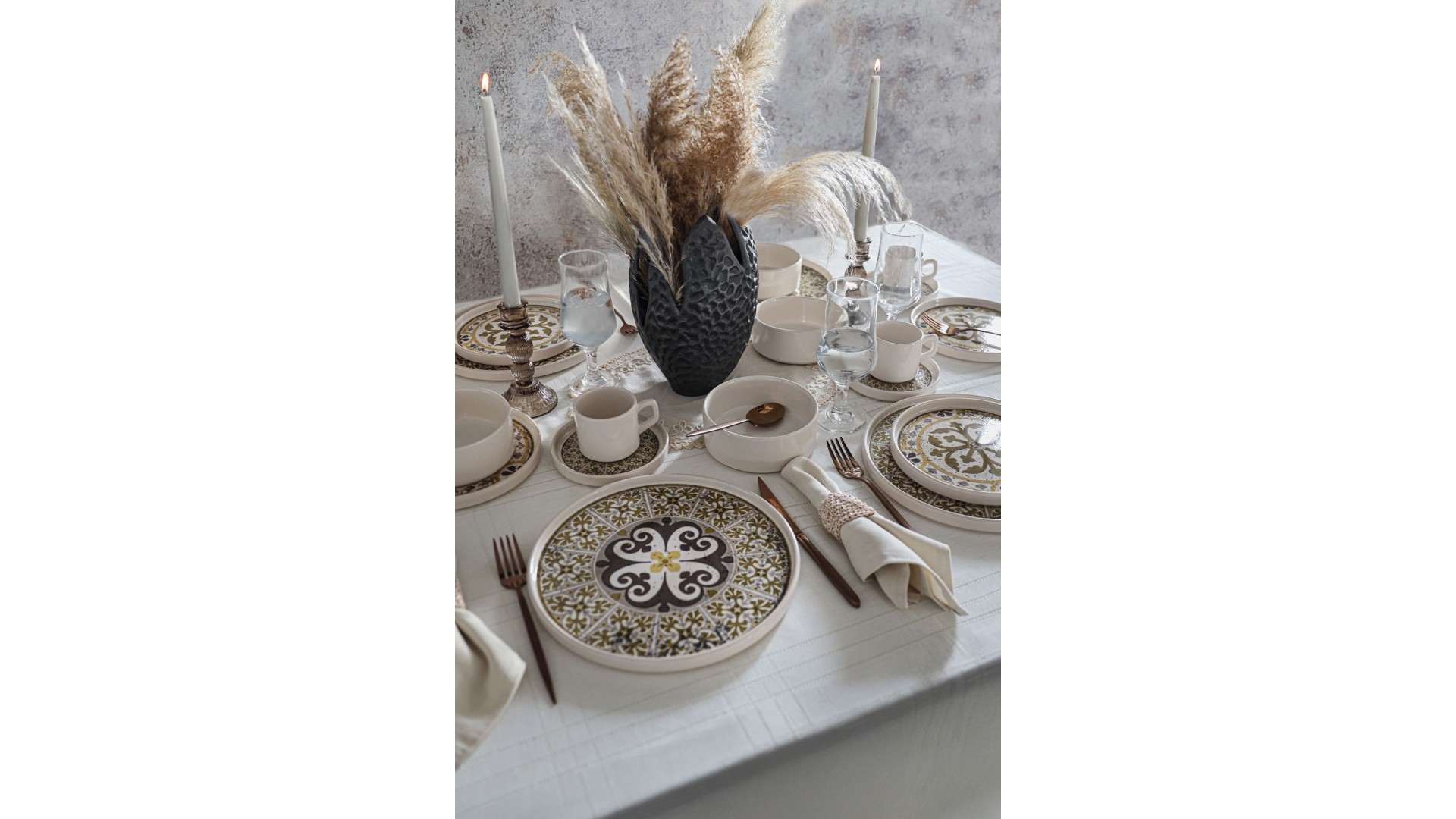 Timeless Brown Stackable Yemek / Kahvaltı Takımı 20 Parça 4 Kişilik 21972-73