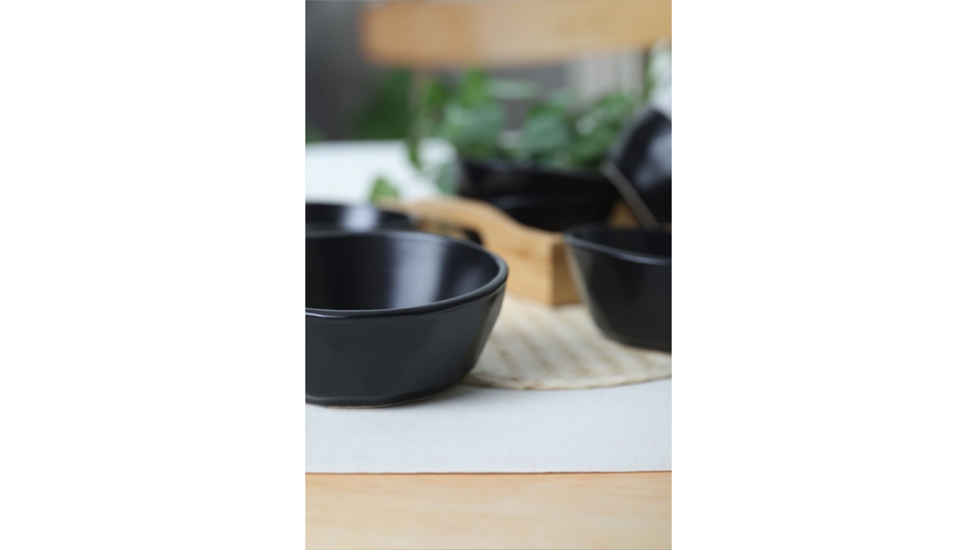 Mat Siyah Kristal Çerezlik / Sosluk 12 Cm 6 Adet 956