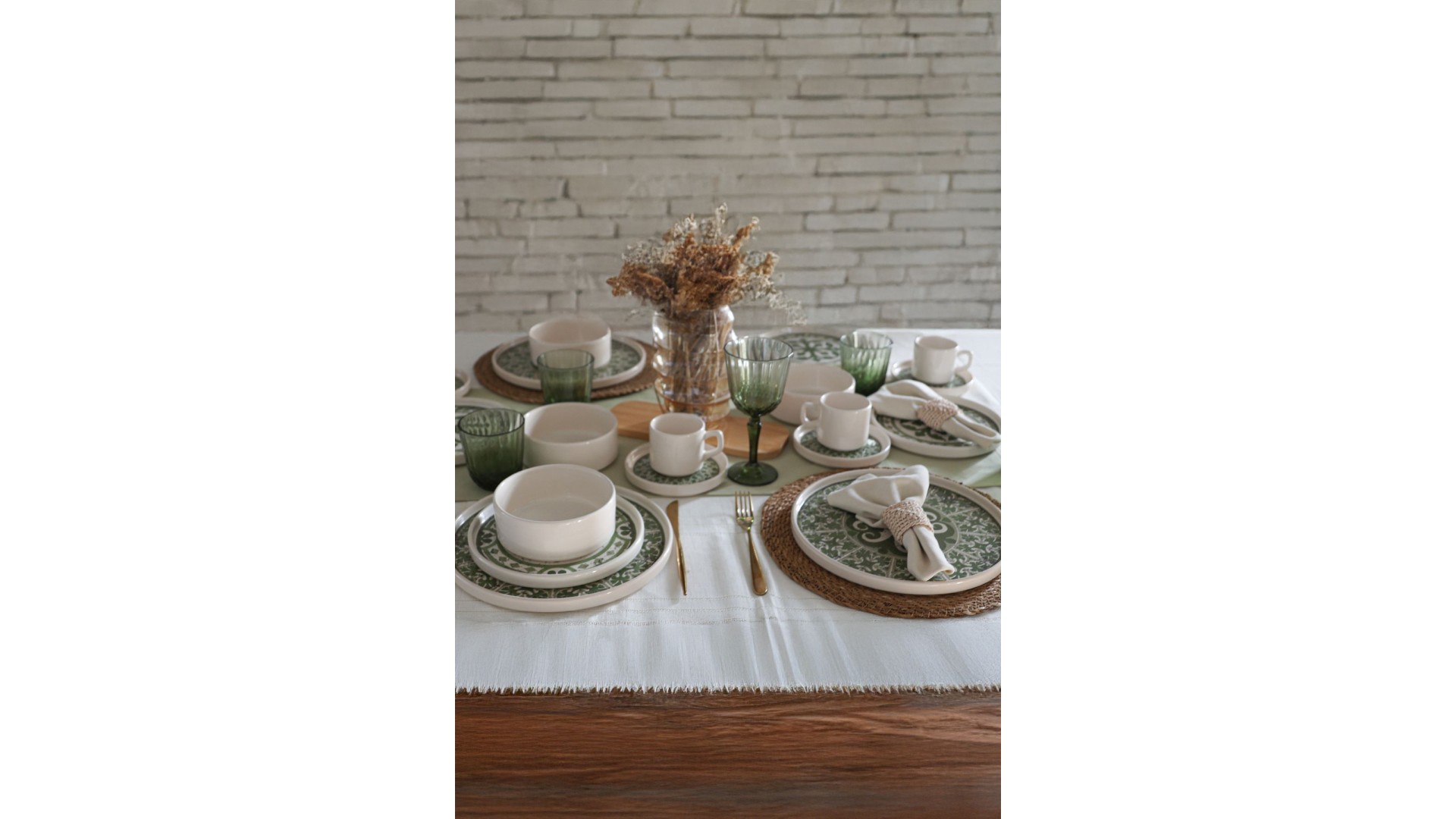 Timeless Green Stackable Yemek / Kahvaltı Takımı 20 Parça 4 Kişilik 21974-75
