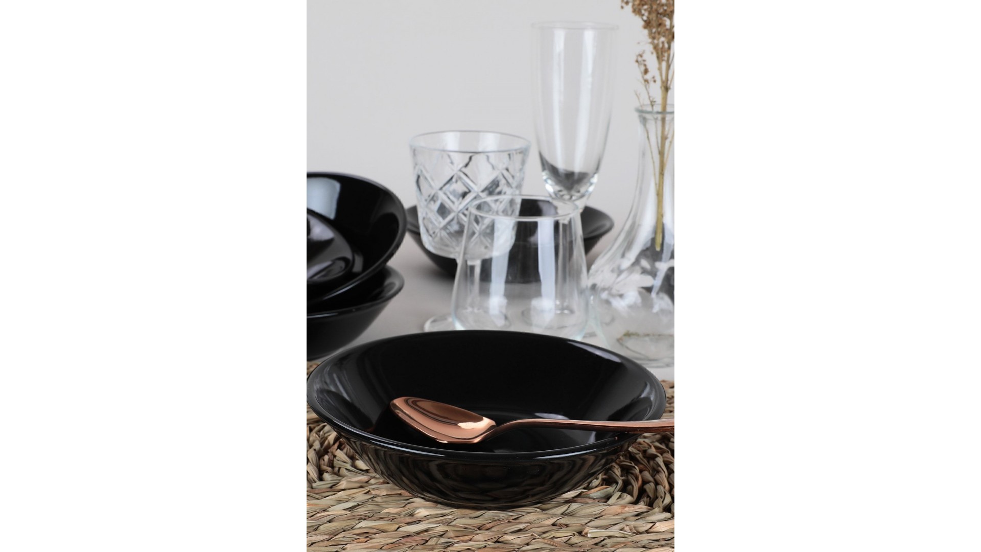 Hitit Siyah Yemek Tabağı 18 Cm 6 Adet