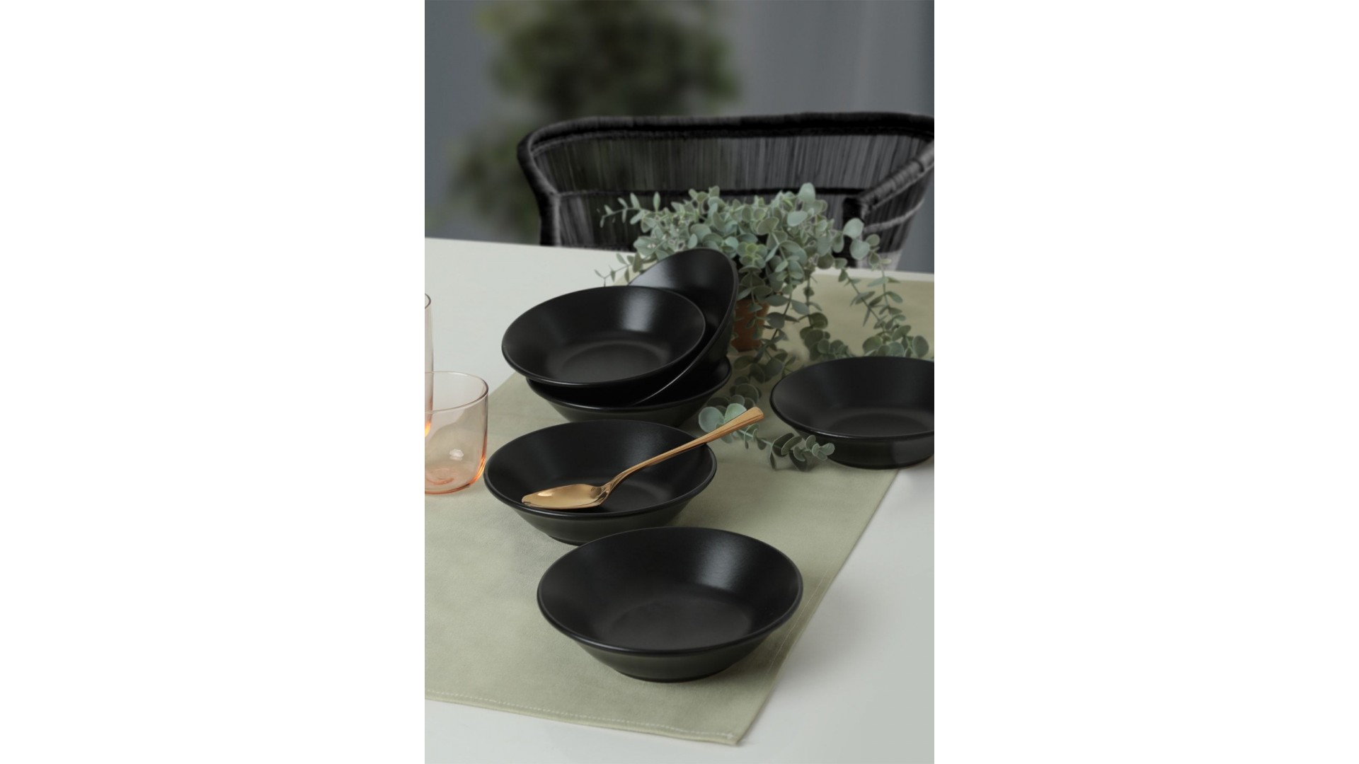 Mat Siyah Hitit Yemek Tabağı 18 Cm 6 Adet