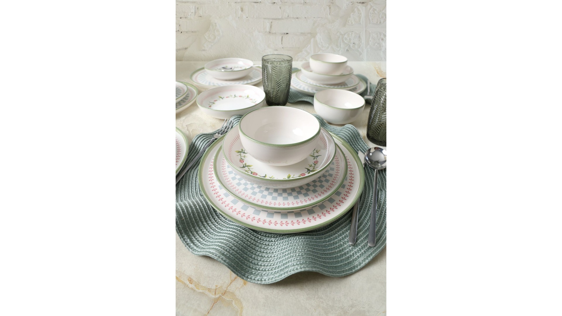 Rose Line Yemek Takımı 24 Parça 6 Kişilik 22909-10-11