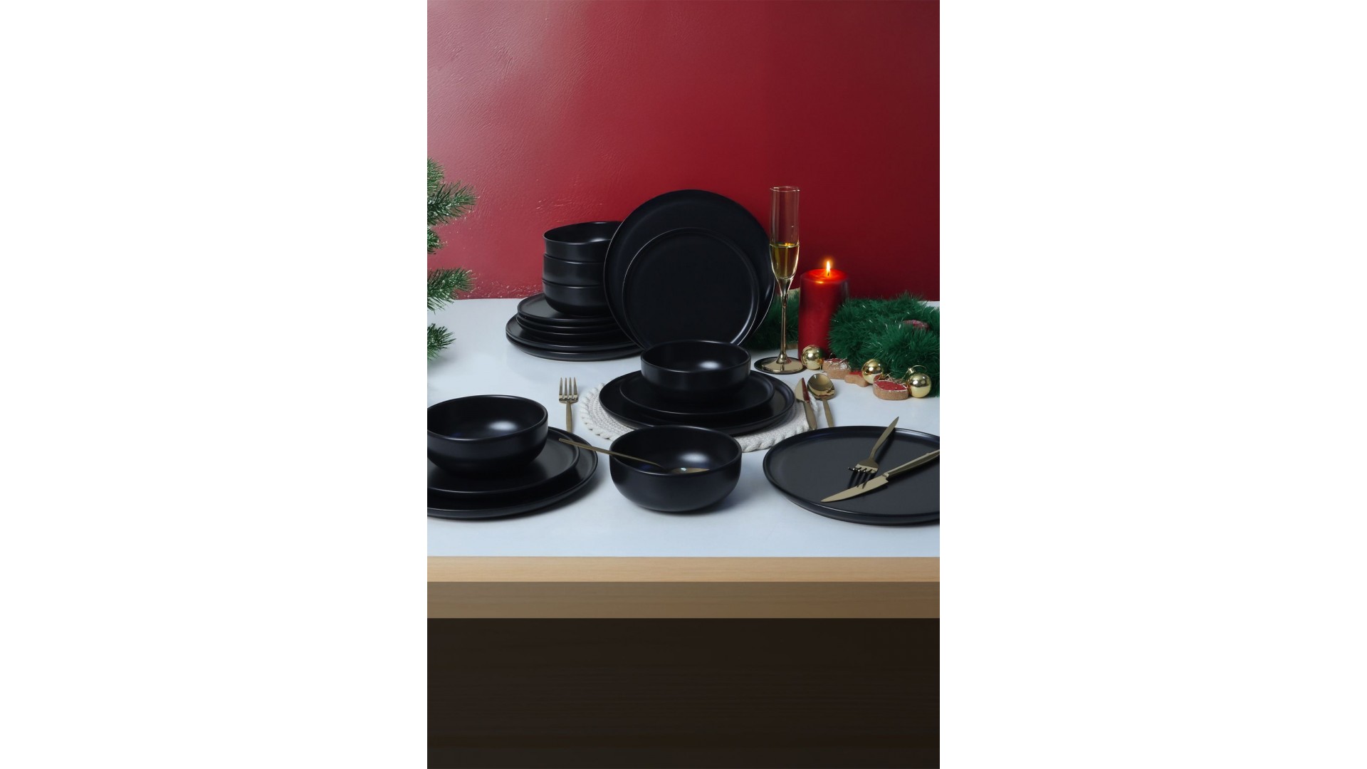 Nordic Mat Siyah Yemek Takımı 18 Parça 6 Kişilik 956