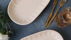 Krem Badem Kayık Tabak 25 Cm 2 Adet 030