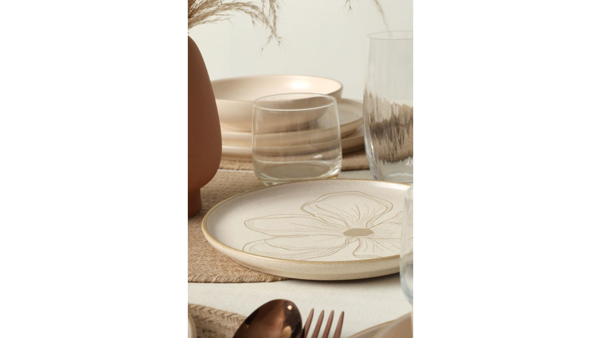 Taupe Bloom Nordıc Yemek Takımı 24 Parça 6 Kişilik 22519-20-28-29
