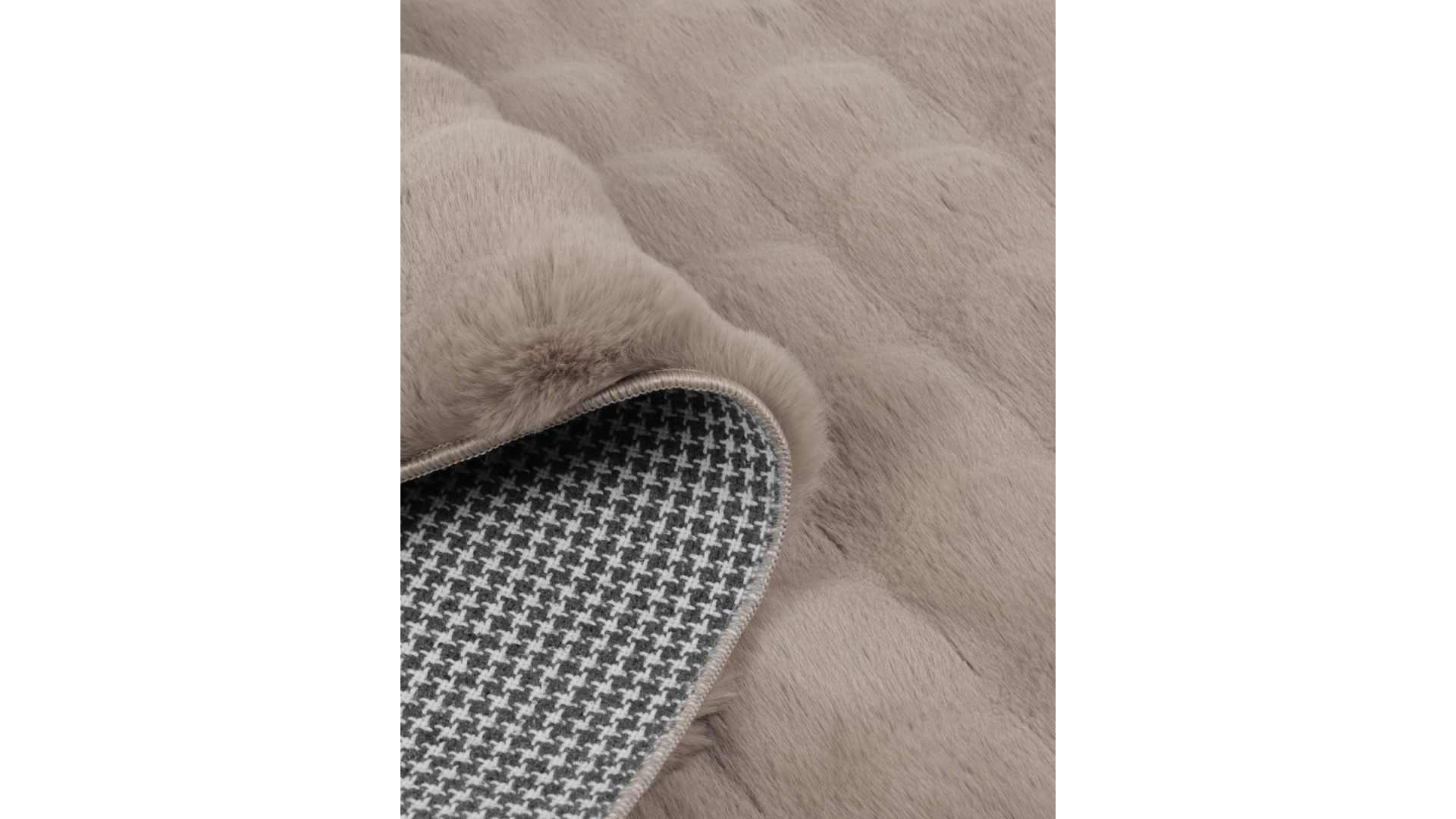 BUBBLE – Bej İthal Tavşan Tüyü Peluş Halı | Model BBL02