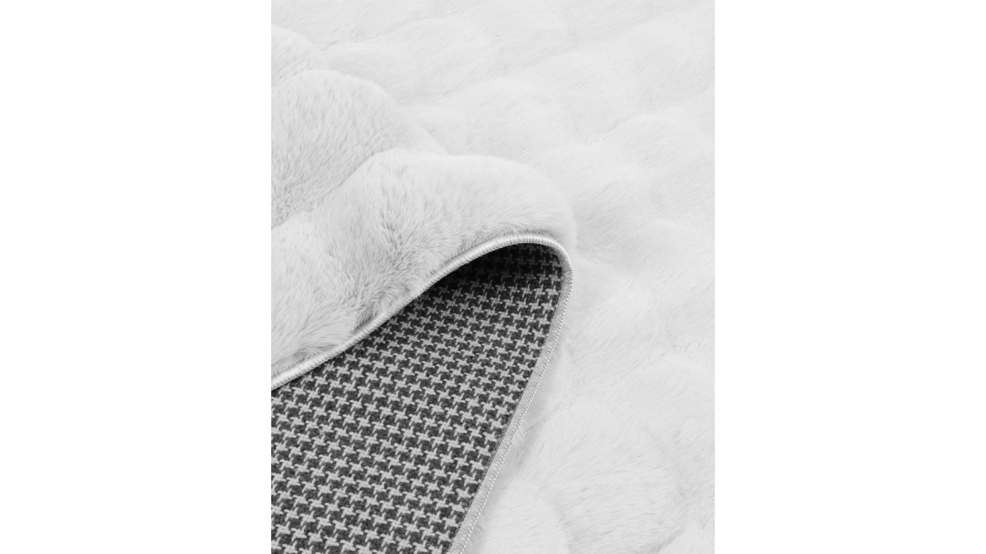 BUBBLE – Beyaz İthal Tavşan Tüyü Peluş Halı | Model BBL03