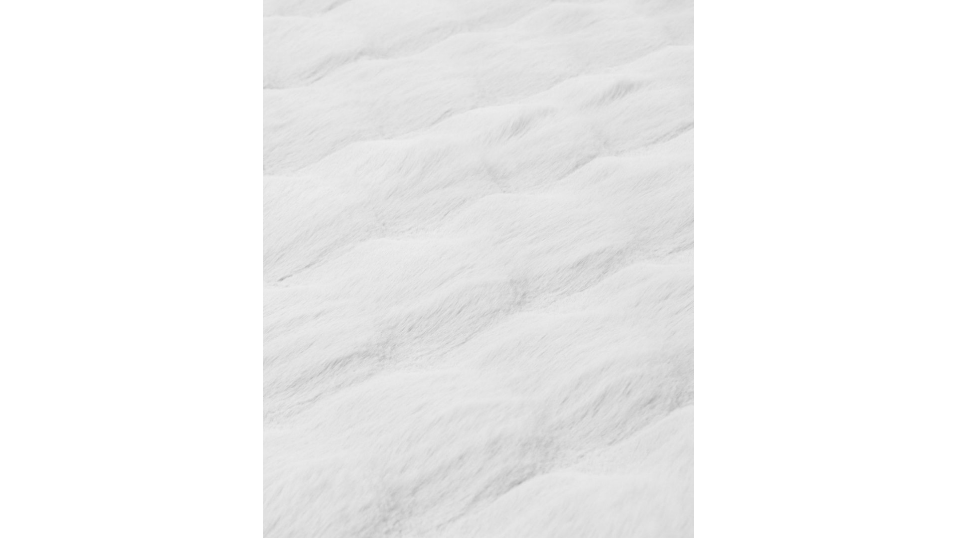 BUBBLE – Beyaz İthal Tavşan Tüyü Peluş Halı | Model BBL03